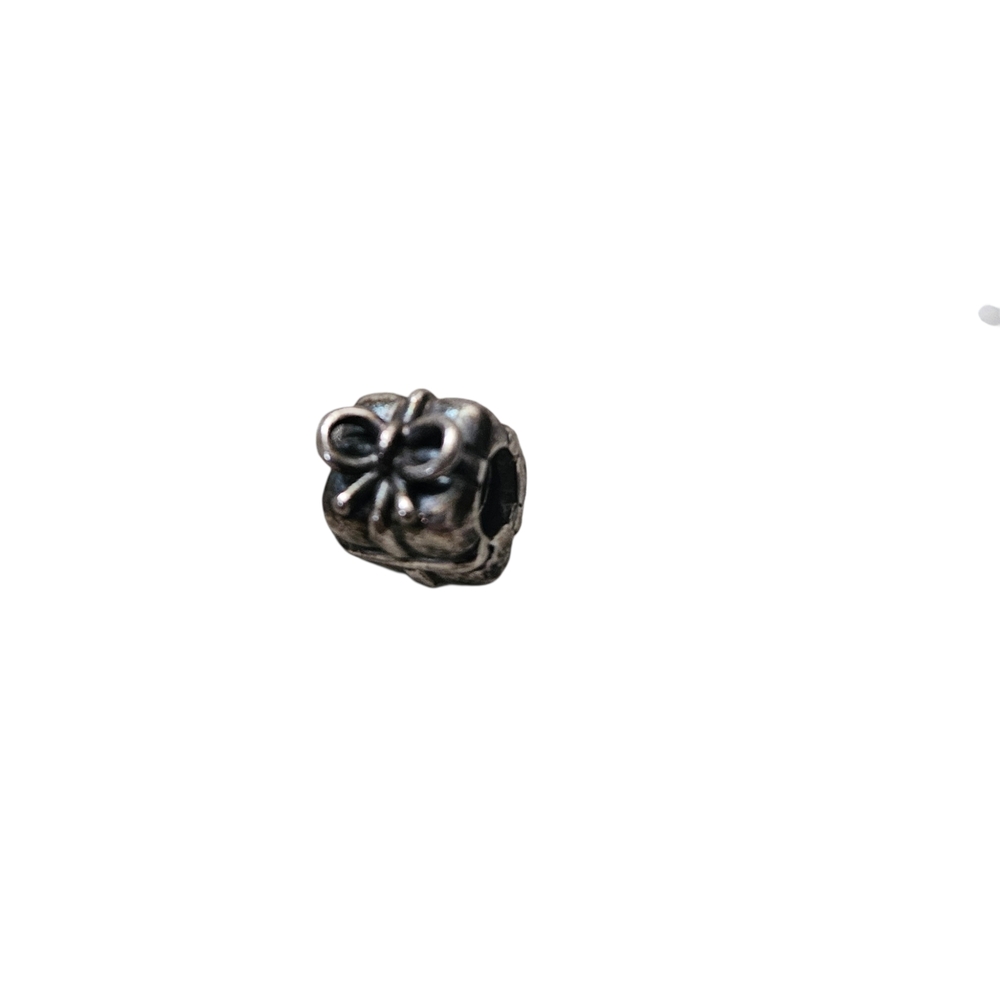 Authentic PANDORA Retired Sterling Silver Present Charm